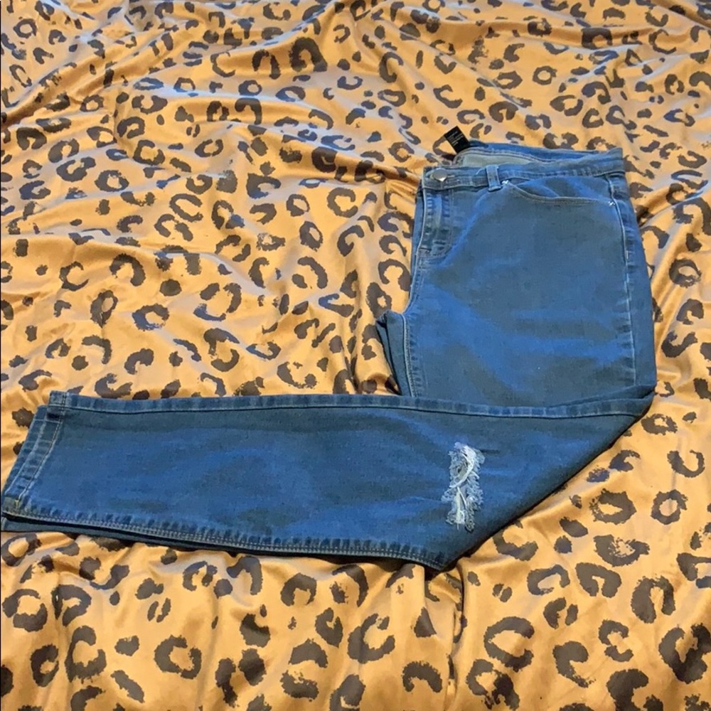 Forever 21 High Waisted Knee Distressed Jeans